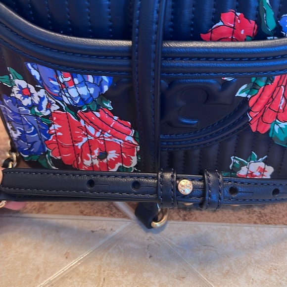 Tory Burch Fleming Camera Bag - Picture 7 of 17